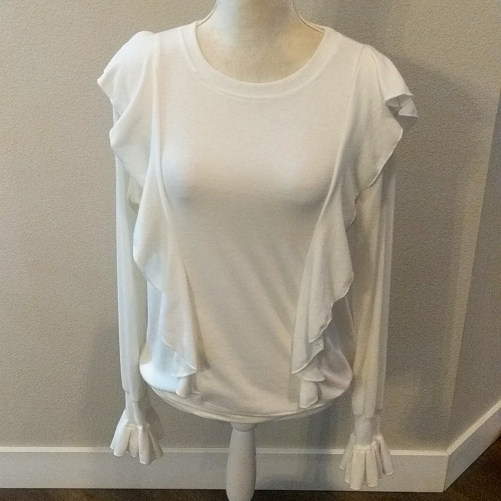 Ivory Pullover Blouse Ruffled Large Long Sle3ves